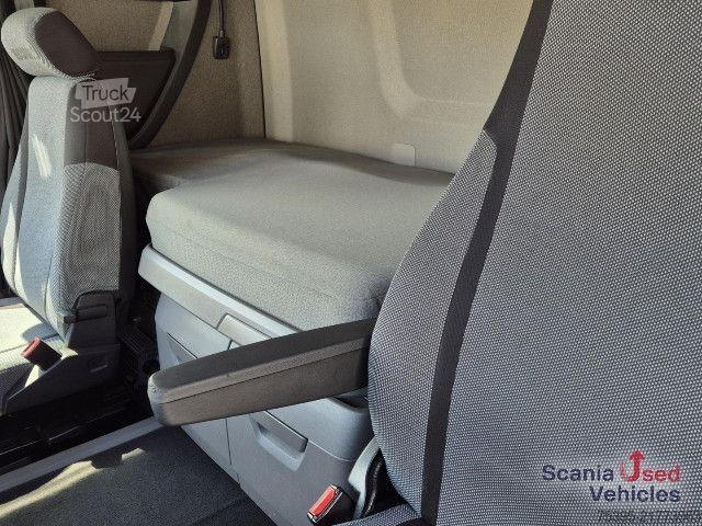 Standarta vilcējs Scania R 450 A4x2NA Highline Smart 2 !!