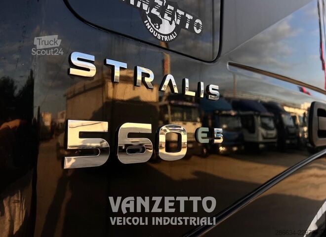 τυπική μονάδα τράκτορα Iveco AS440S56 HIWAY TRATTORE STRADALE