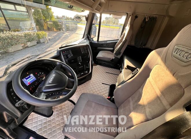 τυπική μονάδα τράκτορα Iveco AS440S56 HIWAY TRATTORE STRADALE