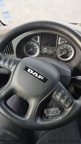 Vrachtwagen met bakwagen DAF LF 230 FA Lift - Air/Co - 104.662 Kms