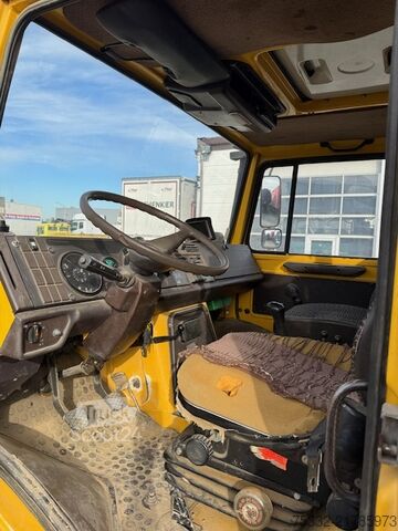 Jeřáb na nákladním automobilu Unimog U 1000 427/10 Kran Hiab 090 KM: 8.600