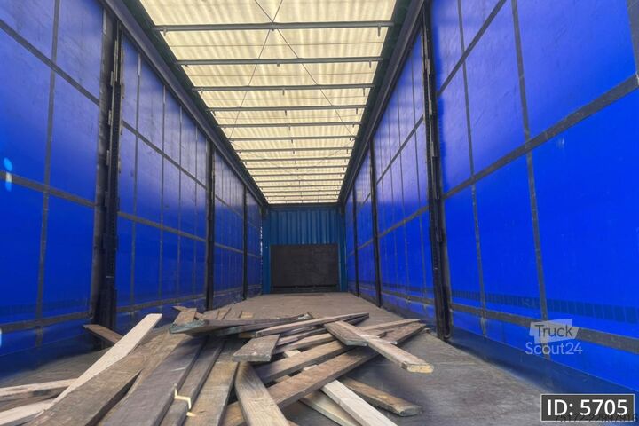 Krone SD / Yönlendirme aksı / Kaldırma aksı / Montajlı forklift / Kampanalı frenler Krone SD / Steering axle / Lift axle / Mounted forkli...