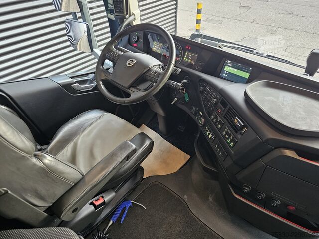  Volvo FH 500 8x2 / HMF 70 tm CRANE + JUMBO TRAILER