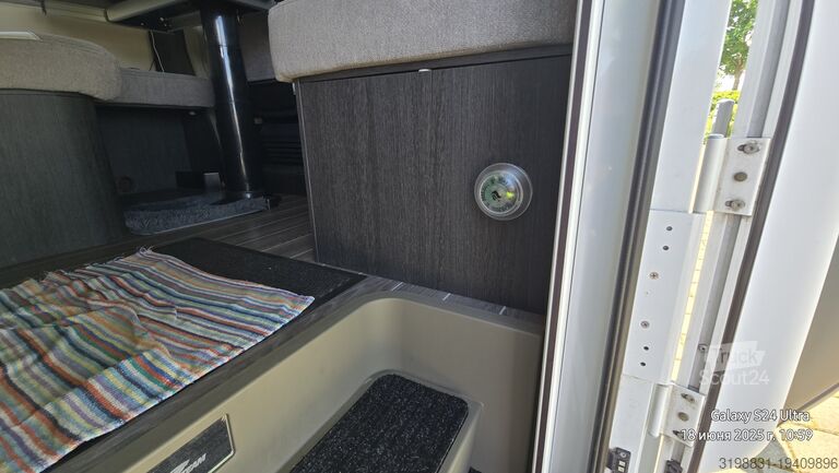 Camping-car semi-intégré Roller Team Kronos 284 TL