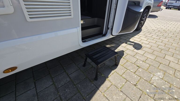 Camping-car semi-intégré Roller Team Kronos 284 TL