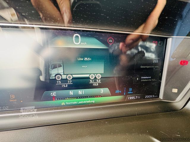 LKW mit Pritsche (offen) VOLVO FH 500 8x4 Kran F710 RA2.27 Jib & Winde Sofort