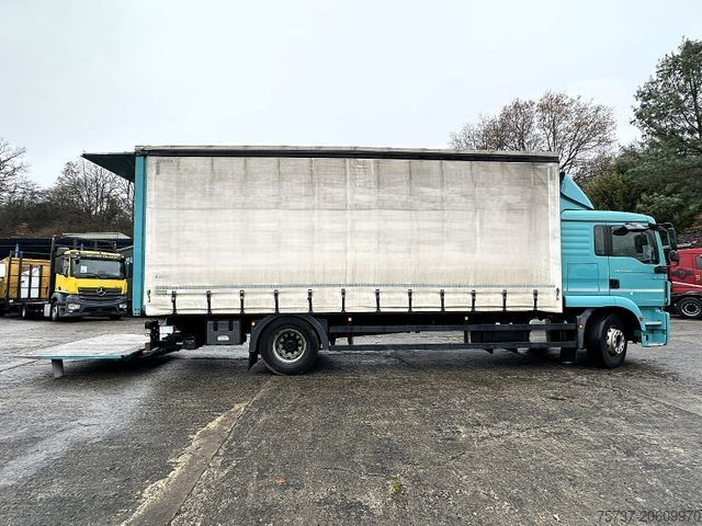 Flatbed truck with tarp MAN TGM 18.340