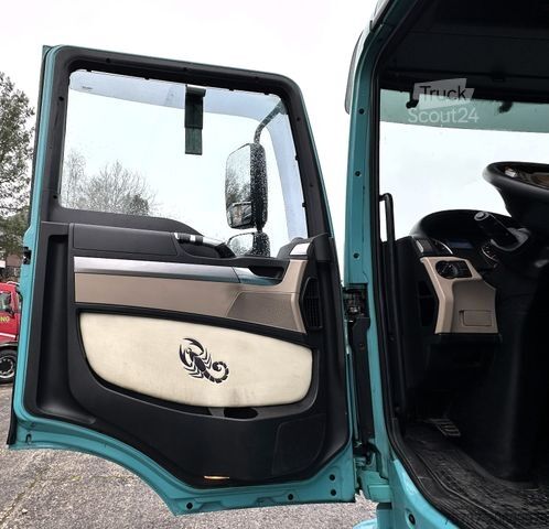 Flatbed truck with tarp MAN TGM 18.340