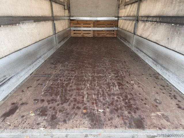 Tentinė furgonė IVECO 80-220 Eurocargo, Gardine, ladebordwand