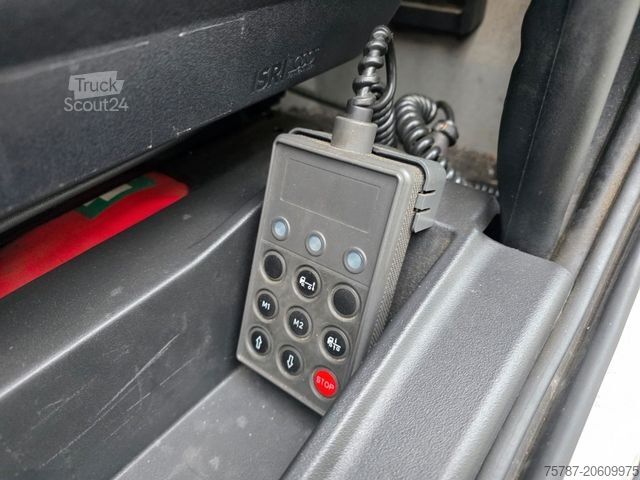 Tentinė furgonė IVECO 80-220 Eurocargo, Gardine, ladebordwand