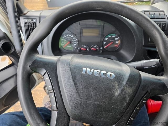 Tentinė furgonė IVECO 80-220 Eurocargo, Gardine, ladebordwand