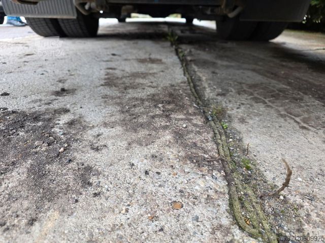 Ponyvával szerelt furgon IVECO 80-220 Eurocargo, Gardine, ladebordwand