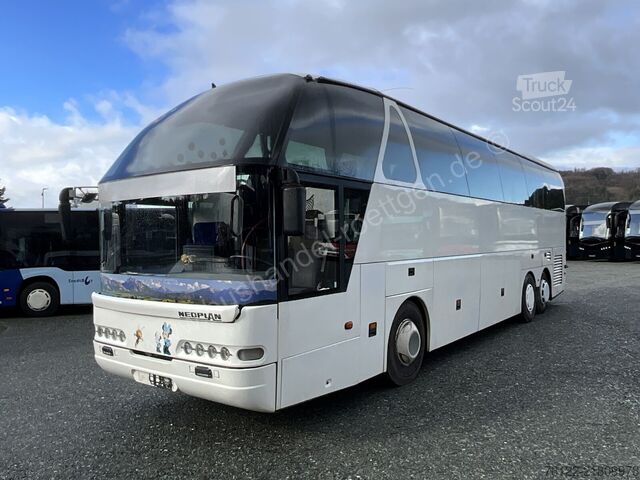 Autobus za međugradski prevoz Neoplan Starliner 516/3 SHDH