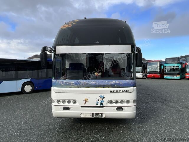 Autobus za međugradski prevoz Neoplan Starliner 516/3 SHDH