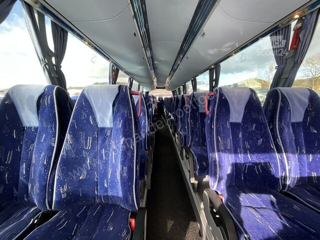 Autobus za međugradski prevoz Neoplan Starliner 516/3 SHDH