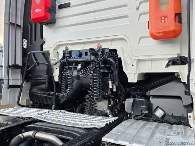 Trattore stradale standard MAN TGX 18.460 4X2 BLS / Retarder / 2 Tanks