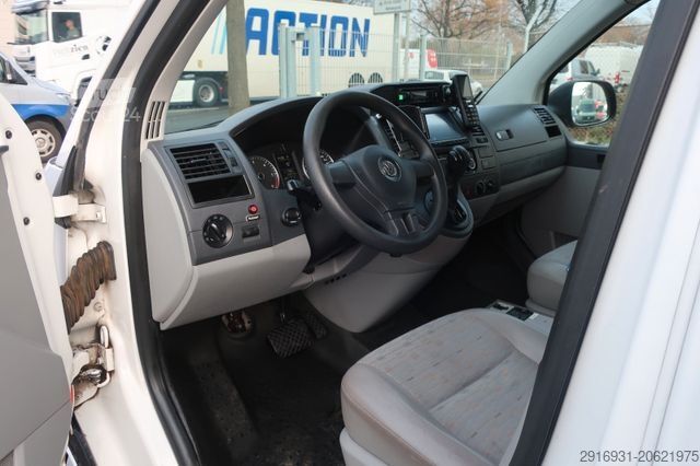 Camião de bombeiros VOLKSWAGEN T5 Transporter Hochdach lang/KTW/Klima/FN: A76