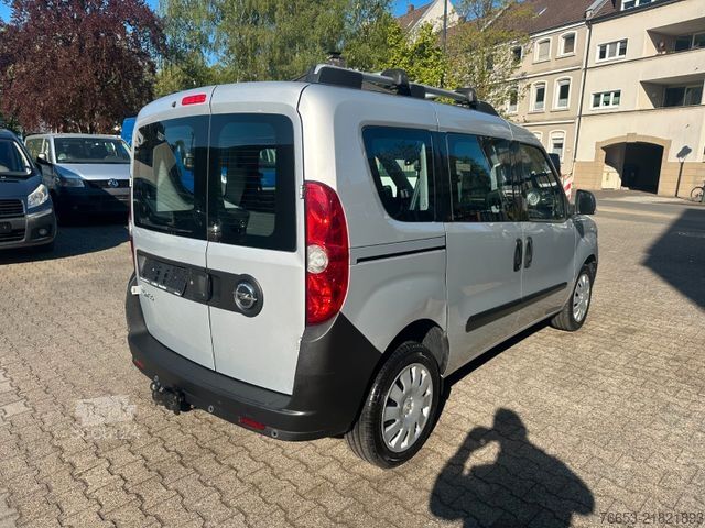Minibus OPEL Combo 70kw * 5-Sitze * Klima * 107016 km * PDC
