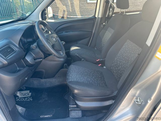 Minibus OPEL Combo 70kw * 5-Sitze * Klima * 107016 km * PDC