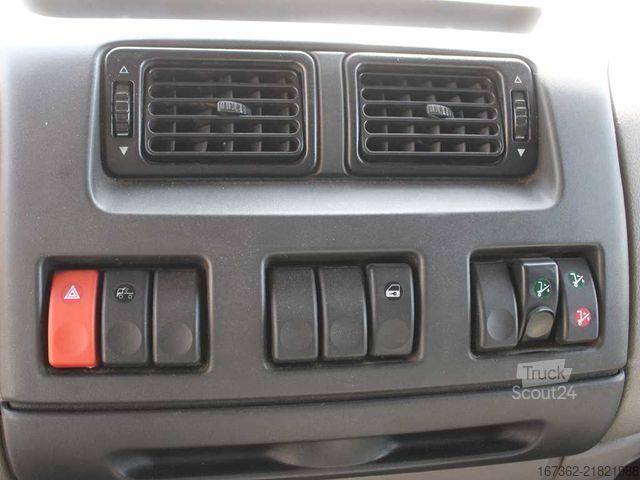 Nákladné auto s plochou korbou a plachtou DAF FA LF45, EURO 5, SIDEWALLS, TAIL LIFT