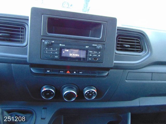 Фургон с высокой крышей RENAULT Master 2.3 dCi 135 L3H2 -Kamera-