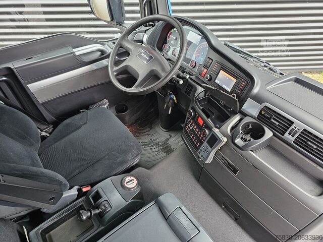 Sistem de braț cu cârlige MAN TGS 47.440 BBL / 10X4 HOOKLIFT + Z CRANE