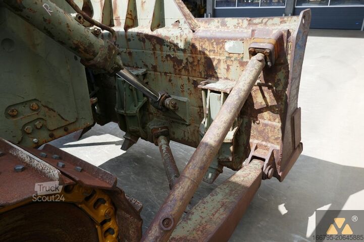 Trator de esteira Caterpillar D7F Ex-army