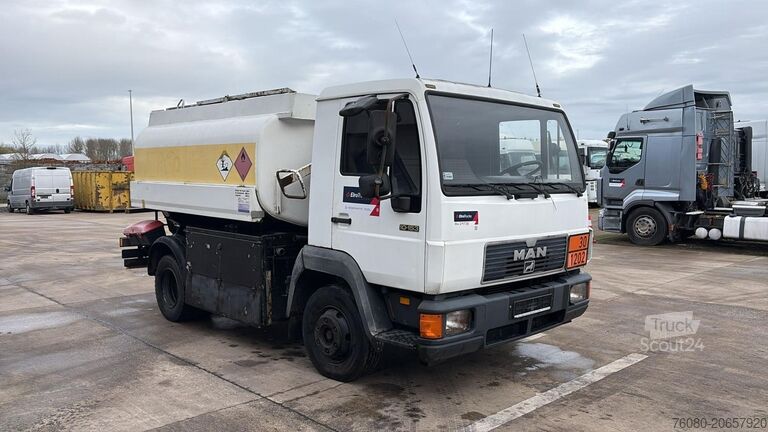 Camion-citerne MAN 10.153 (7500L / FULL STEEL / LAMES / BOITE MANU...