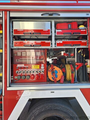 Camion de pompiers ÖAF 17.272 FA M90