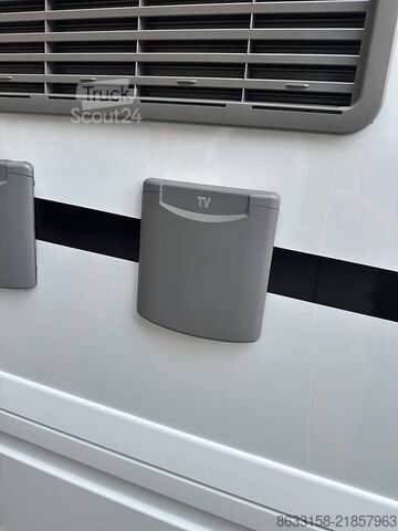 інтегрований автокемпер Bürstner Elegance I 920 G