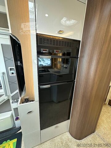 інтегрований автокемпер Bürstner Elegance I 920 G