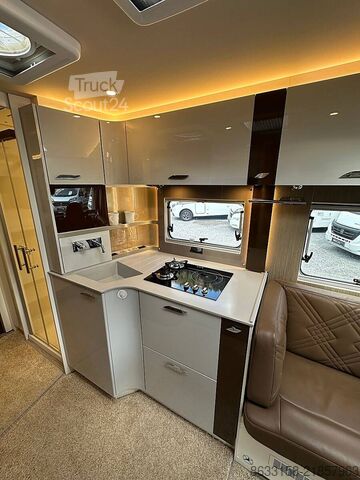інтегрований автокемпер Bürstner Elegance I 920 G