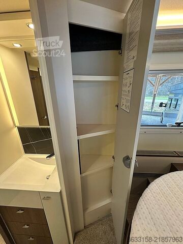 інтегрований автокемпер Bürstner Elegance I 920 G
