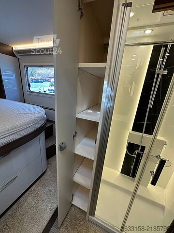 інтегрований автокемпер Bürstner Elegance I 920 G