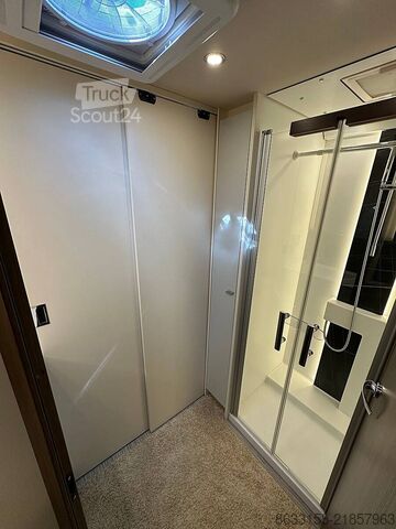 інтегрований автокемпер Bürstner Elegance I 920 G