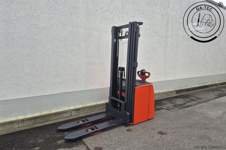 Chariot élévateur à grande levée Linde L14i