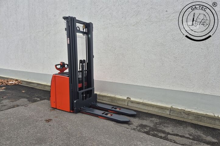 Chariot élévateur à grande levée Linde L14i