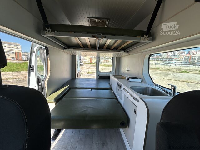 Husvagn/husbils Renault Traffic Camper | 2 Posti Letto | Cucina | Pronto a Viaggiare