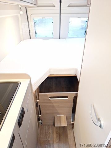 Kastenwagen Wohnmobil / Campervan CARADO CV 640 AUTOMATIK