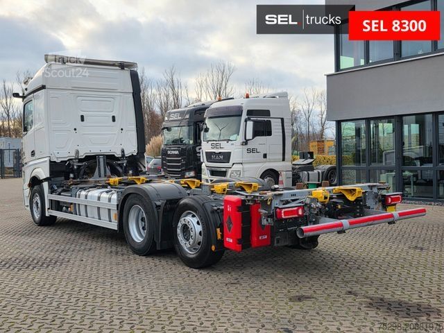 Camion porte-caisses amovibles MERCEDES-BENZ Actros 2545 /Retarder/2 Tanks/Xenon/Liftachse/6D