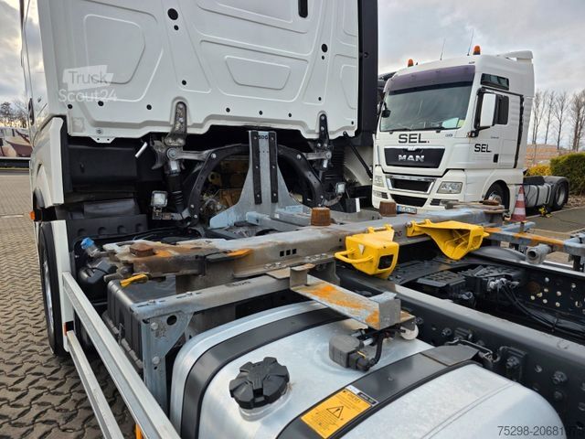 Camion porte-caisses amovibles MERCEDES-BENZ Actros 2545 /Retarder/2 Tanks/Xenon/Liftachse/6D