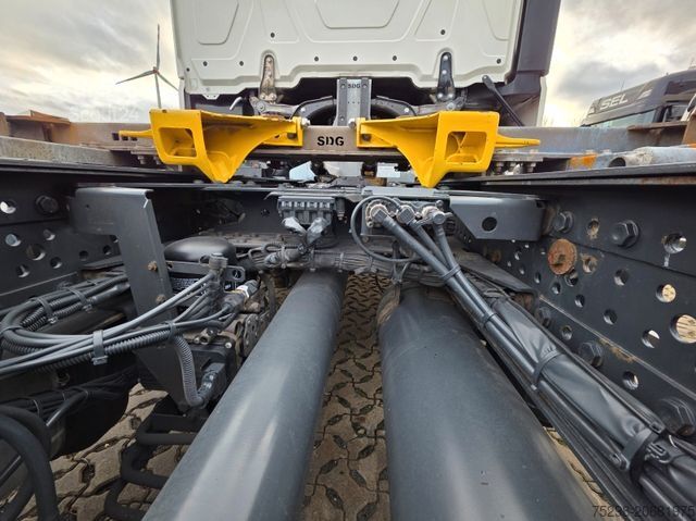 Camion porte-caisses amovibles MERCEDES-BENZ Actros 2545 /Retarder/2 Tanks/Xenon/Liftachse/6D