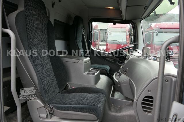 Autocarro con cassone MERCEDES-BENZ Atego 1530 Koffer Vollluft LBW Kamera E06