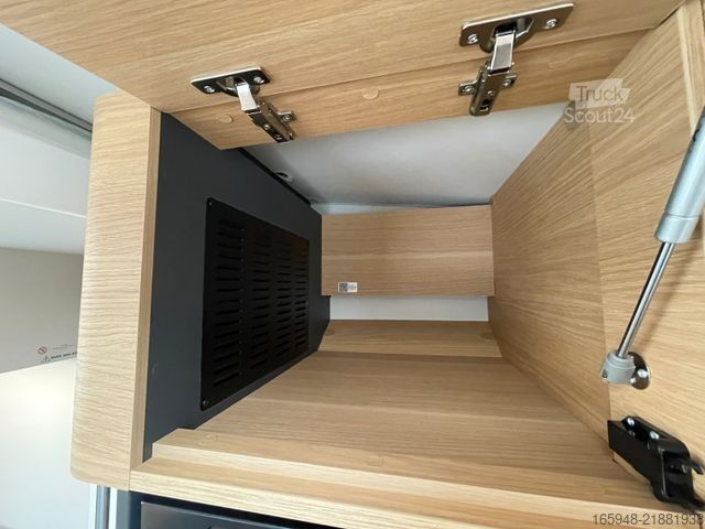 Halvintegreret autocamper ADRIA Matrix 60Y 670 SL JUBILEE *Sondermodell*