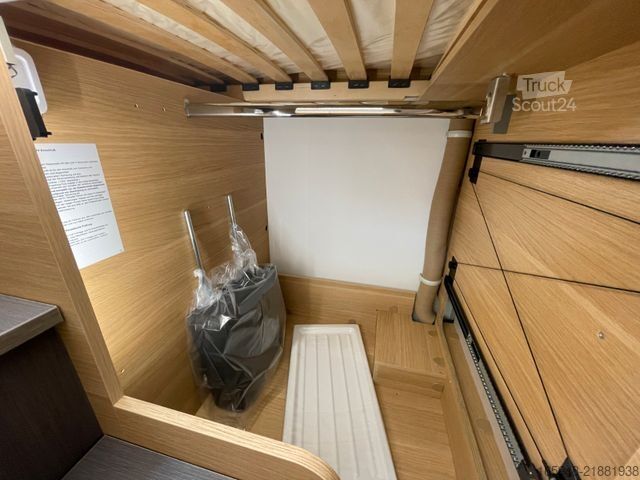 Halvintegreret autocamper ADRIA Matrix 60Y 670 SL JUBILEE *Sondermodell*