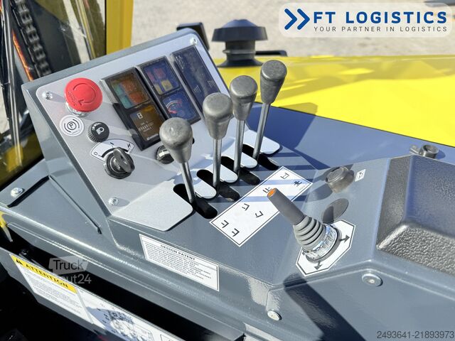 Wózek widłowy czterokierunkowy Combilift CB4500 GAS TRIPLEX 6400 FORK POSITIONER