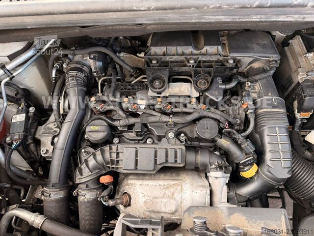 Minibus PEUGEOT Partner Premium L1 NEW TURBO - 135.000km