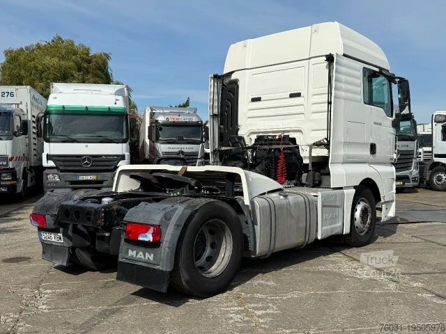 Стандартен влекач MAN TGX 18.460 4X2 ENGINE DEFECT Tractor-unit Spring