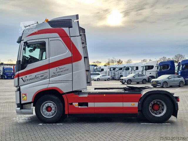 Standaard-SZM Volvo FH 13.460 Globetrotter 4x2 - PTO/Hydraulic - 2x...