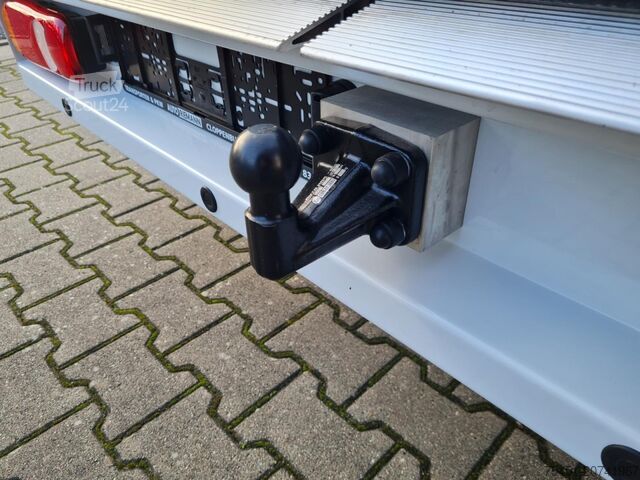 Car carrier van Renault Master 35 Autotransporter AG AHK LUFTFEDER PDC SEILWINDE